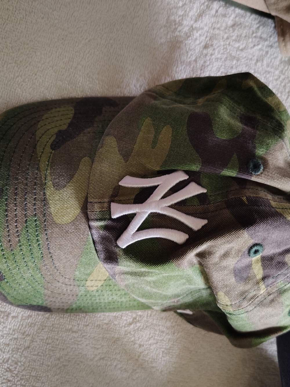 5 New York Yankees Hat Bundle Camo, Khaki Black Navy Blue And Black - Picture 8 of 13